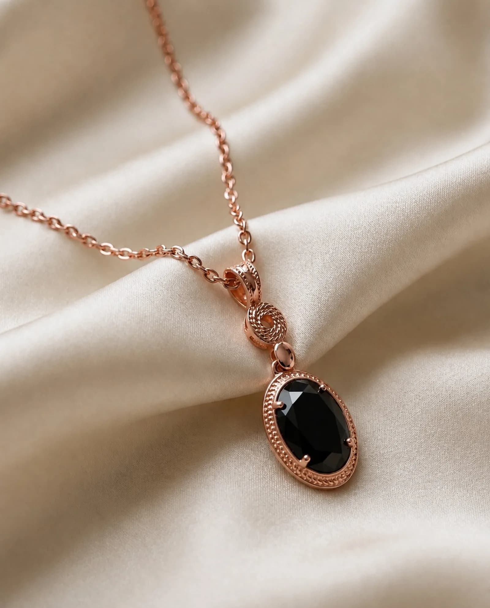 Collar Etruria - Ónix negro, Oro rosa