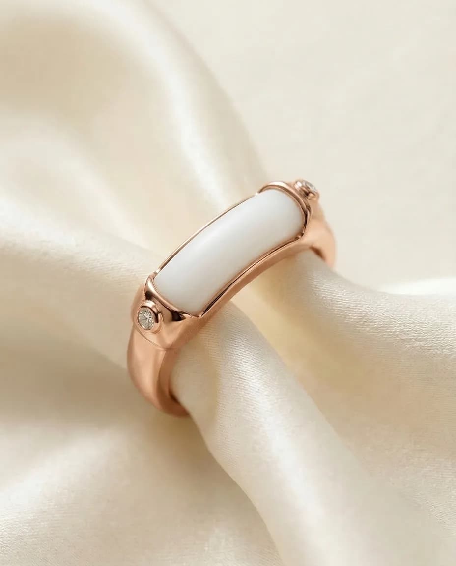 Anillo Puente Ancho - Piedra lisa, Ágata blanca · Oro rosa