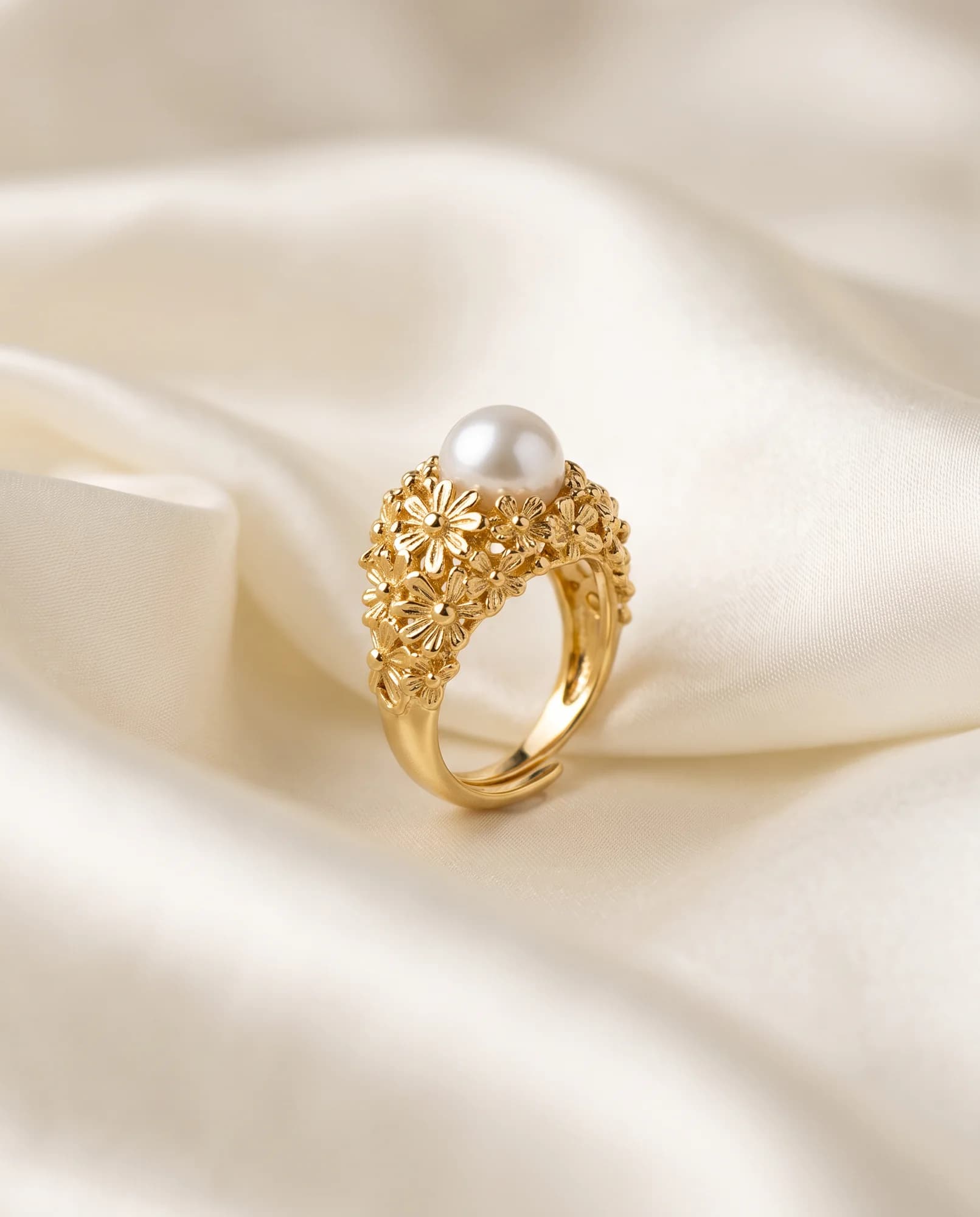 Anillo Margarita Grande, Oro amarillo