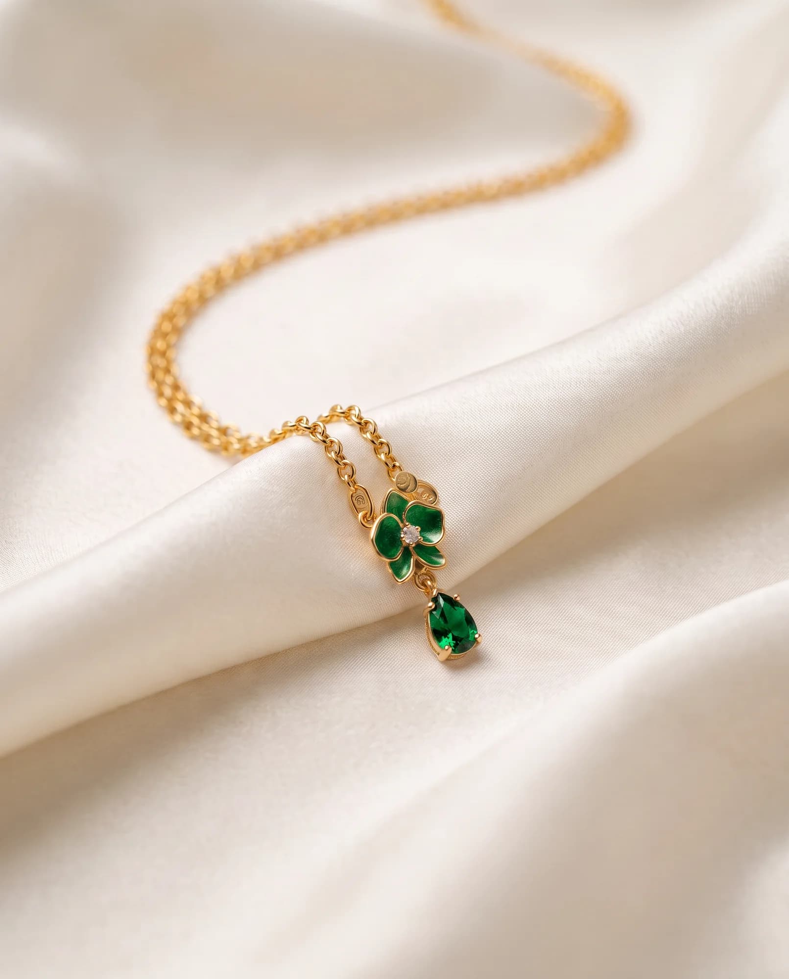 Collar Orquídea, Verde