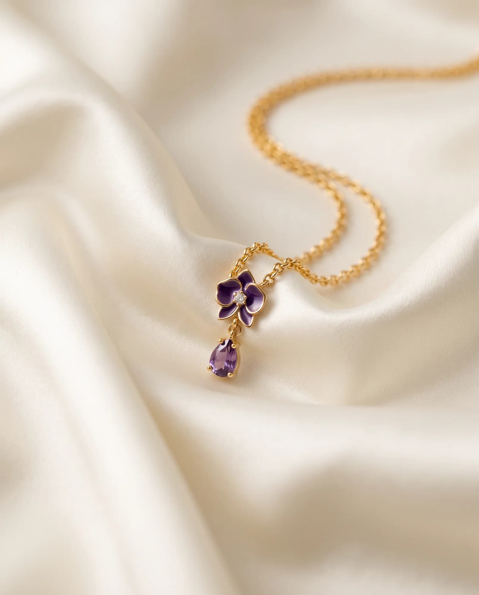 Collar Orquídea, Violeta