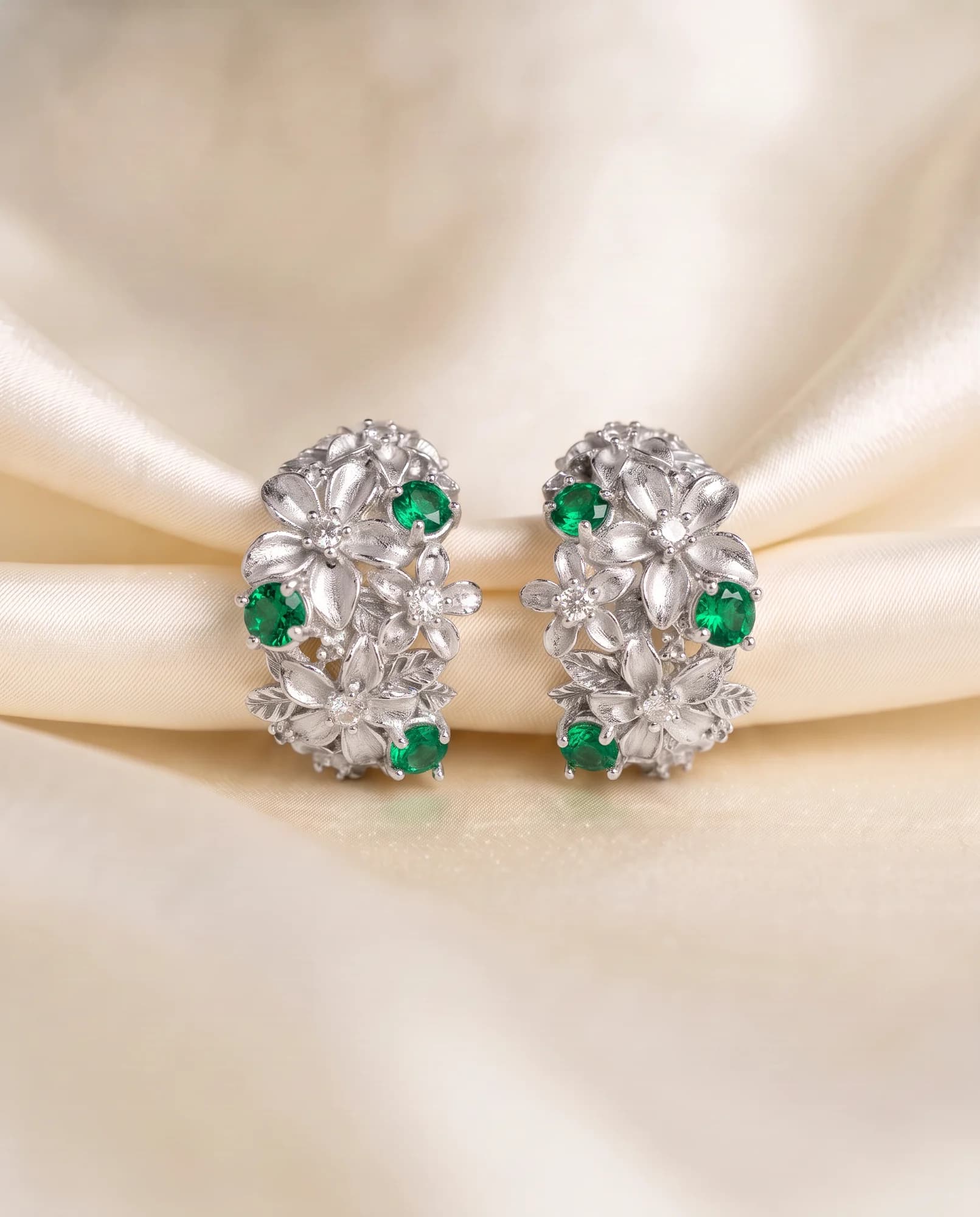 Pendientes Flora Grande Oro Blanco, Verde