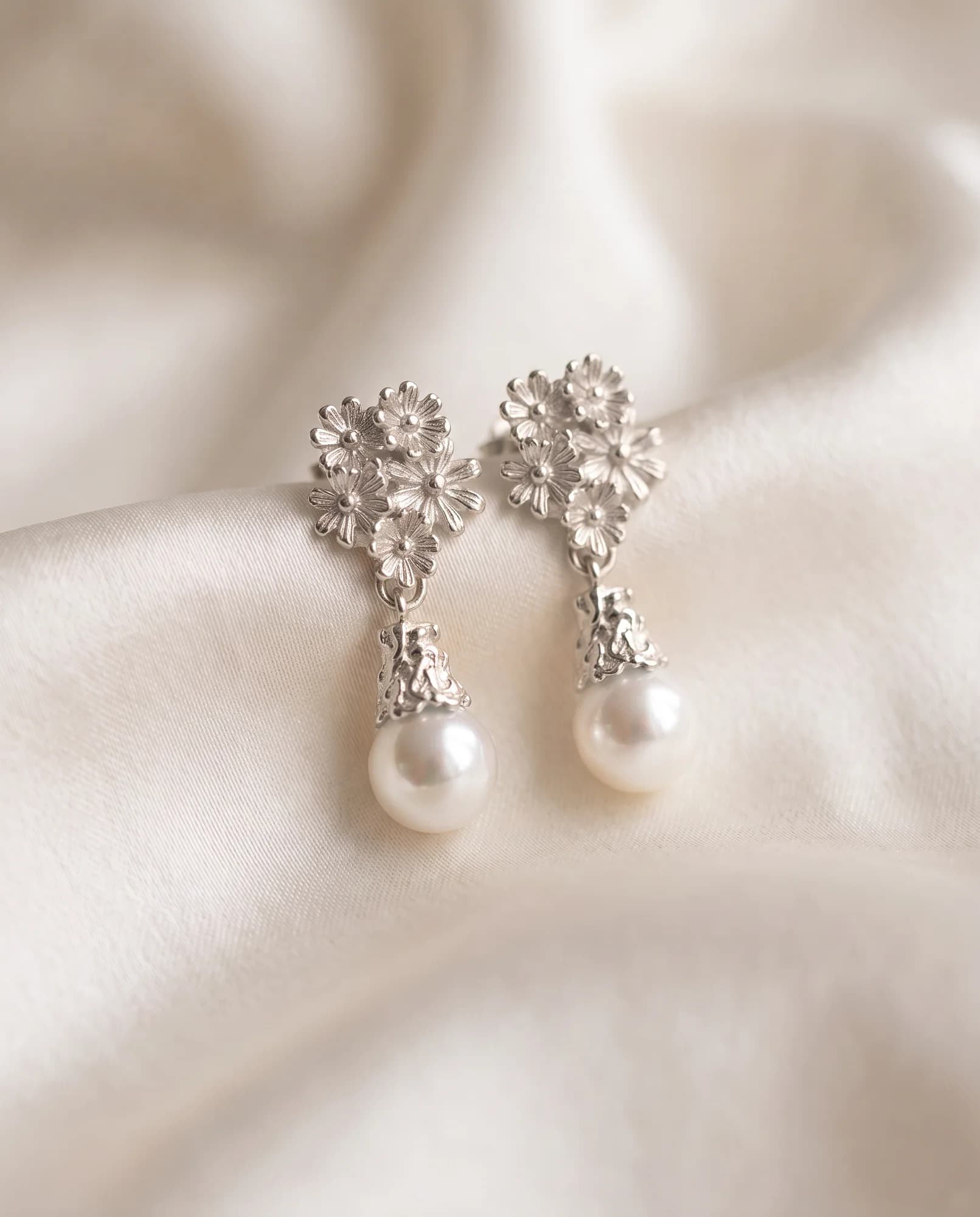 Pendientes Margarita Grande, Oro blanco