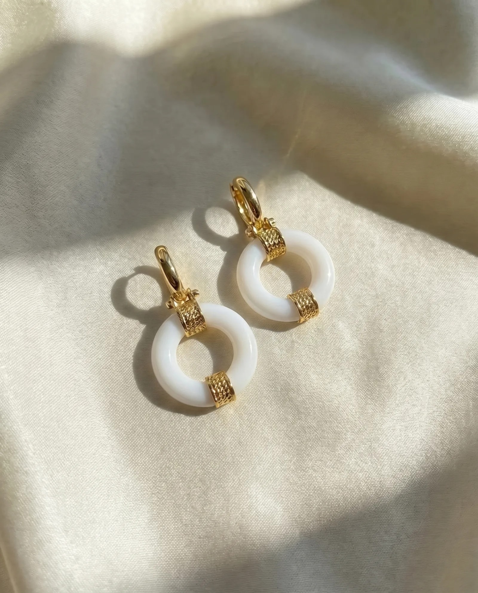 Pendientes Órbita - Piedra blanca, Colección Órbita · vista 1
